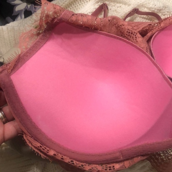 NWOT PINK victoria’s secret lace bralette - Picture 3 of 6